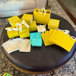 Kendra Scott boxes & bags!
